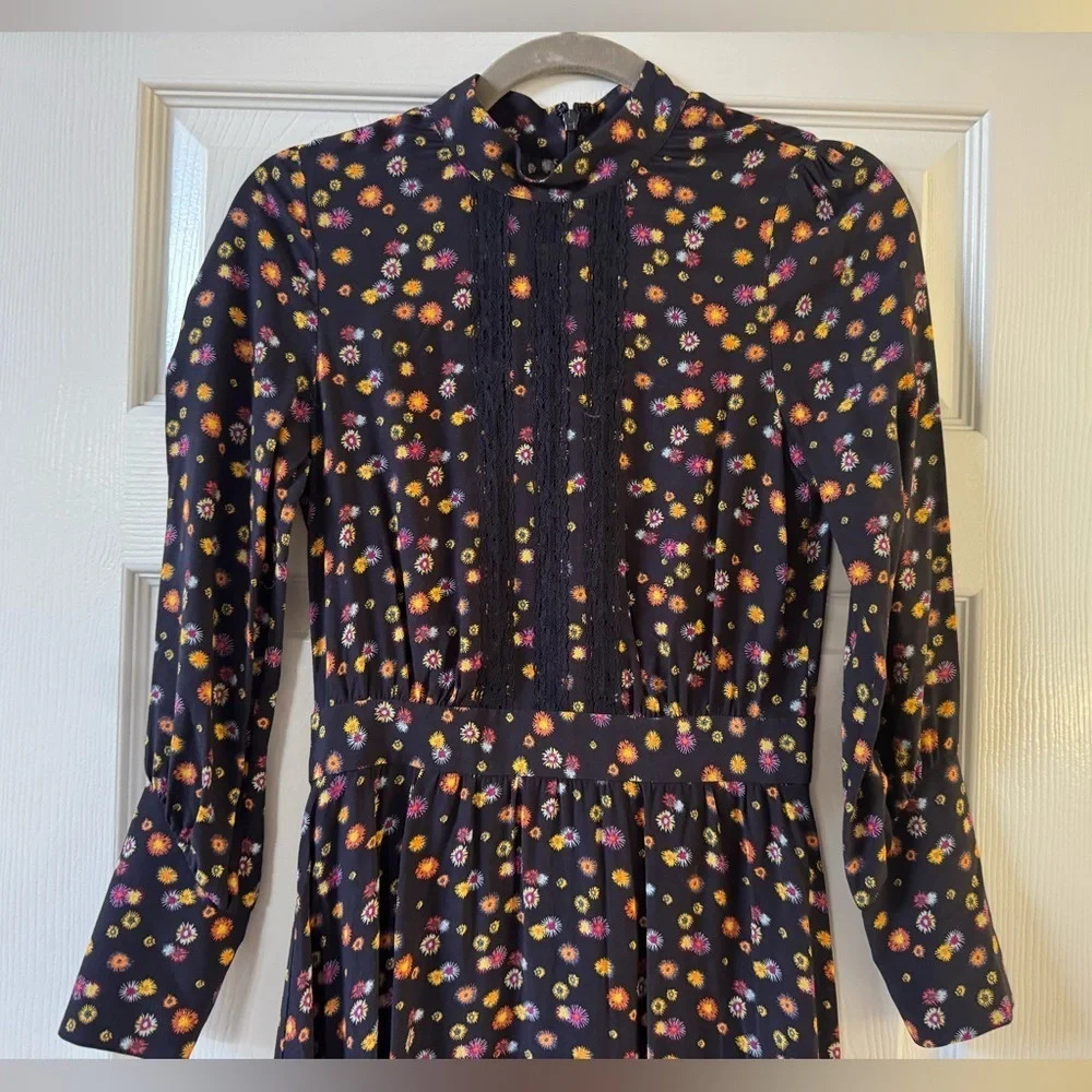 & OTHER STORIES
Dandelion Dress
Size 4 - Picture 4 of 12
